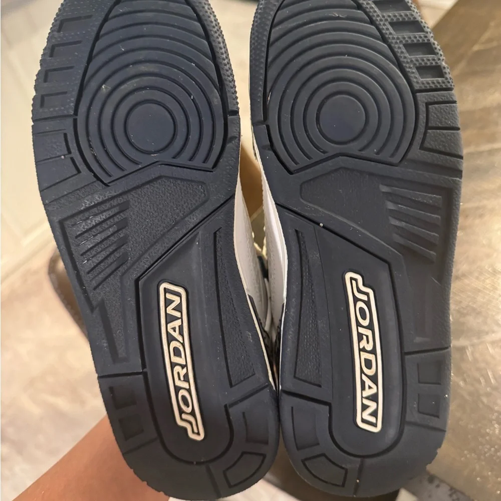 Boys Jordan Spike Lee shoes - Picture 6 of 7